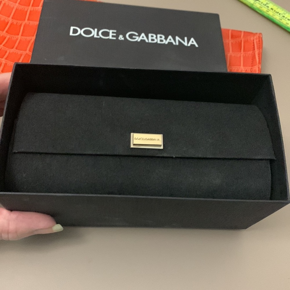 Dolce and Gabbana Case and Box.. authentic - Picture 6 of 6